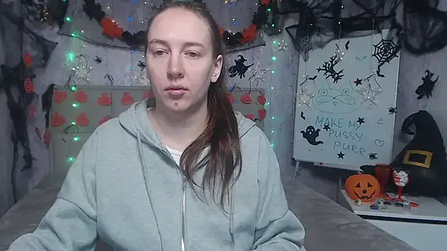 KaleyReed from StripChat is Freechat