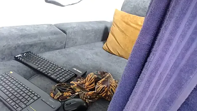 kamila-diablita from StripChat is Freechat