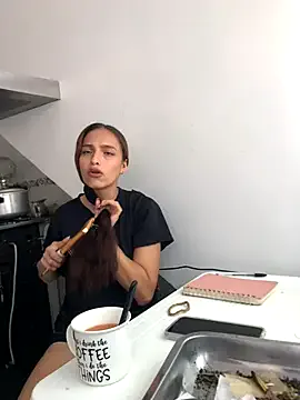 KaMila_M00N from StripChat is Freechat