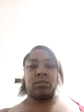 kaorysquirt from StripChat is Freechat