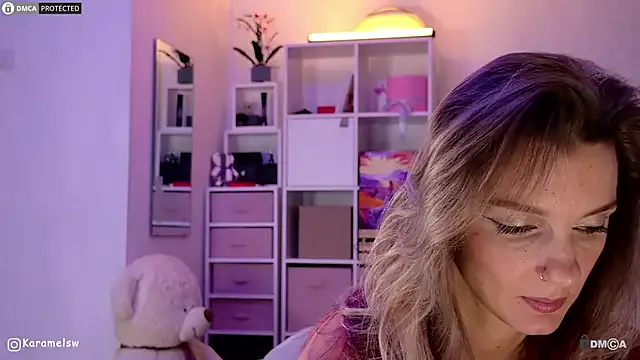 Girls: try live performances with matured performers, from dancing to quirks, in a variety of beautiful sex cams.