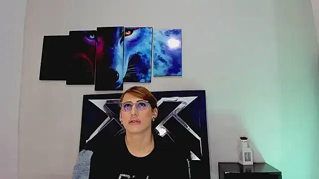 Girls: try live performances with matured performers, from dancing to quirks, in a variety of beautiful sex cams.