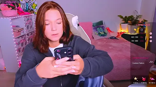 Girls: try live performances with matured performers, from dancing to quirks, in a variety of beautiful sex cams.