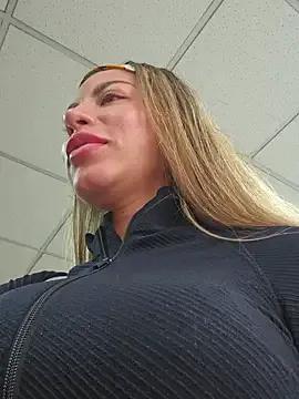 Karen_San_Miguel from StripChat is Freechat