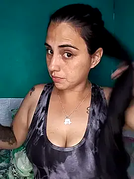 kariciasecreta from StripChat is Freechat