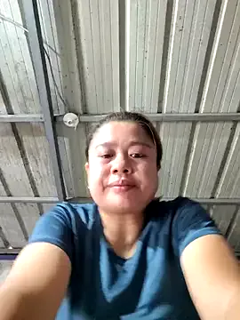 Kariebabe from StripChat is Freechat