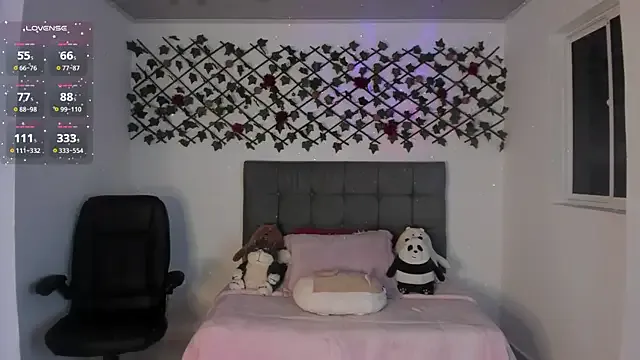 Karly_Closson from StripChat is Freechat