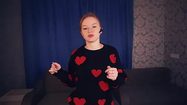 KarlynGow from StripChat is Freechat