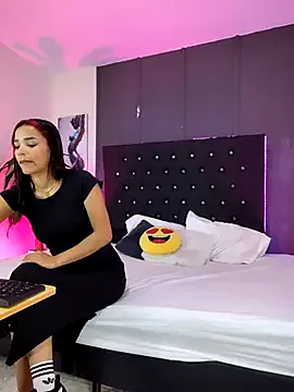 Girls: try live performances with matured performers, from dancing to quirks, in a variety of beautiful sex cams.