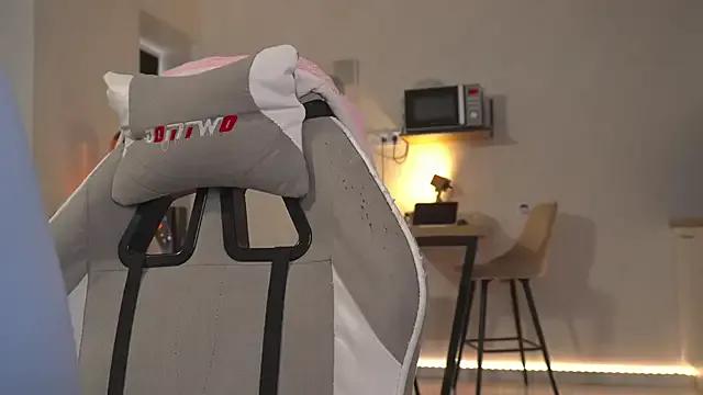 kategoodgirl from StripChat is Freechat