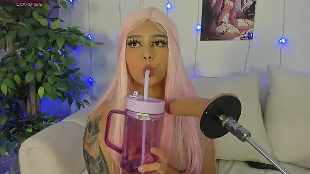 Kath_kitty from StripChat