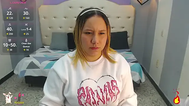 Girls: try live performances with matured performers, from dancing to quirks, in a variety of beautiful sex cams.