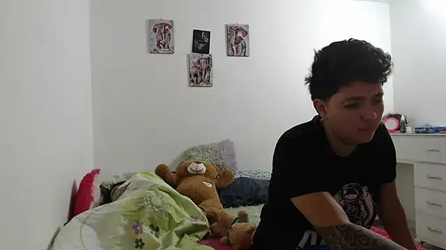 kathy_luisa from StripChat is Freechat