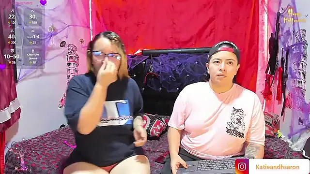 Girls: try live performances with matured performers, from dancing to quirks, in a variety of beautiful sex cams.