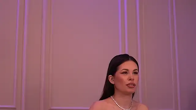 KatieHayes from StripChat is Freechat