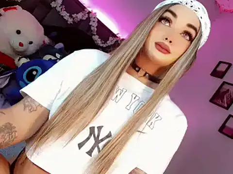 kattie_Sweet_ from StripChat is Freechat
