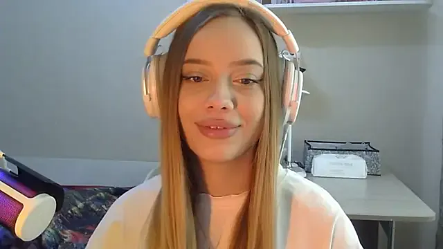 KatyPortello from StripChat is Freechat