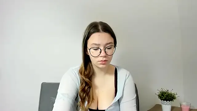 KatySensualy from StripChat is Freechat