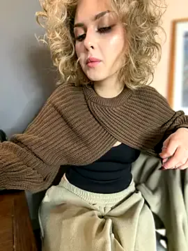 Girls: try live performances with matured performers, from dancing to quirks, in a variety of beautiful sex cams.