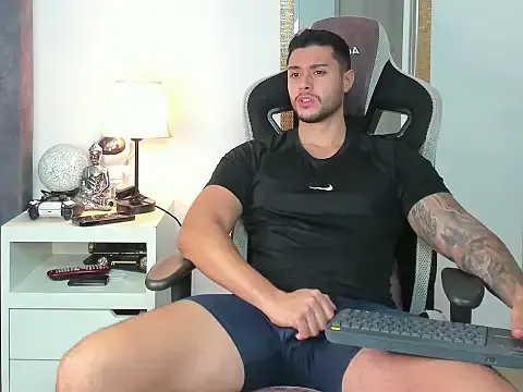 Girls: try live performances with matured performers, from dancing to quirks, in a variety of beautiful sex cams.