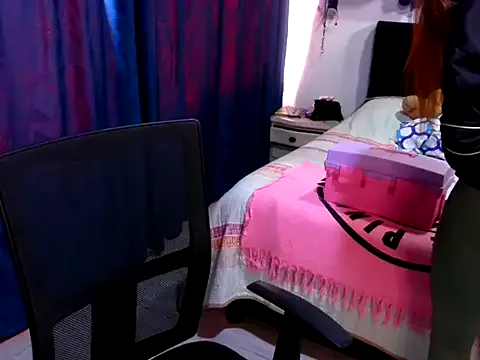 Girls: try live performances with matured performers, from dancing to quirks, in a variety of beautiful sex cams.