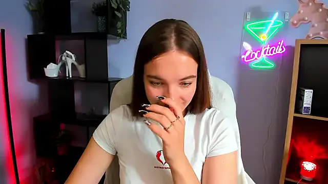 Girls: try live performances with matured performers, from dancing to quirks, in a variety of beautiful sex cams.