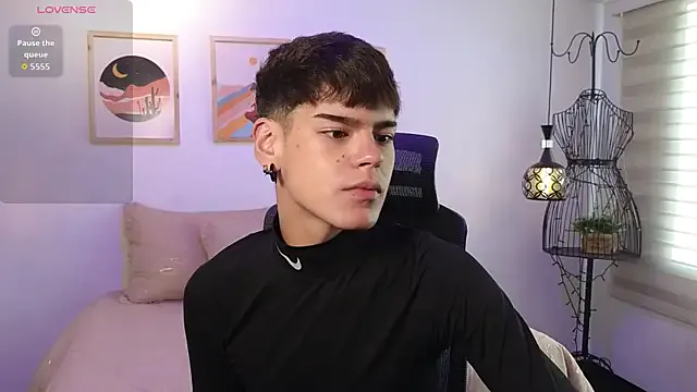 kevienmiet from StripChat is Freechat