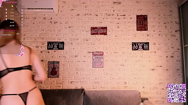 Kiki_Stacy from StripChat