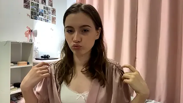 Girls: try live performances with matured performers, from dancing to quirks, in a variety of beautiful sex cams.