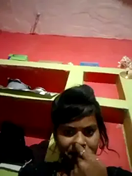 Kiranti_hot from StripChat is Freechat