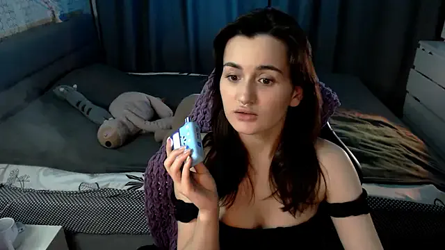 KiraYammy from StripChat is Freechat