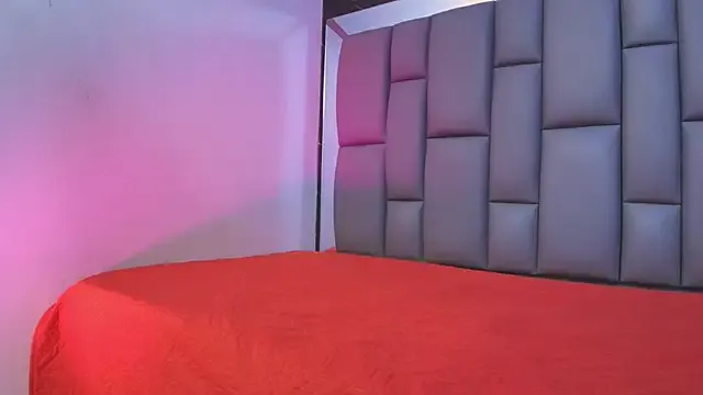 Kissme_luna from StripChat