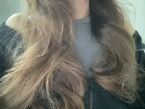 kisssangel from StripChat is Freechat