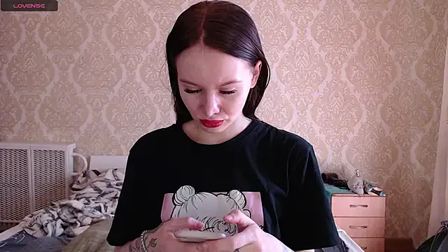 Kitkaat00 from StripChat