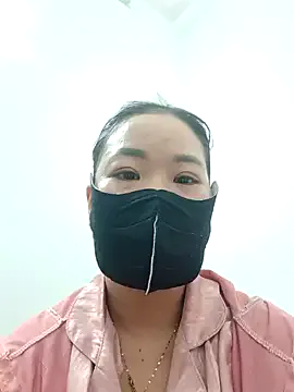 kitti-krush from StripChat is Freechat