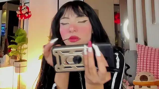 Kitty_Eliffe from StripChat is Freechat