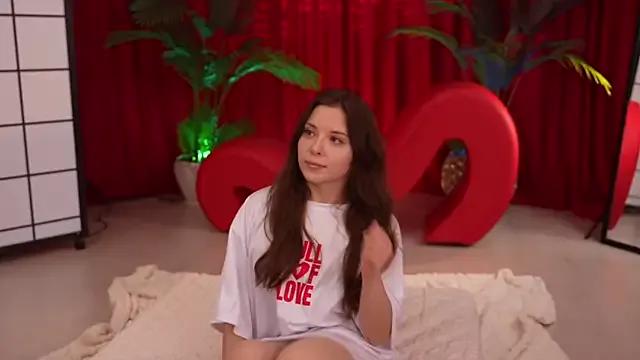 KittyCaitlin from StripChat