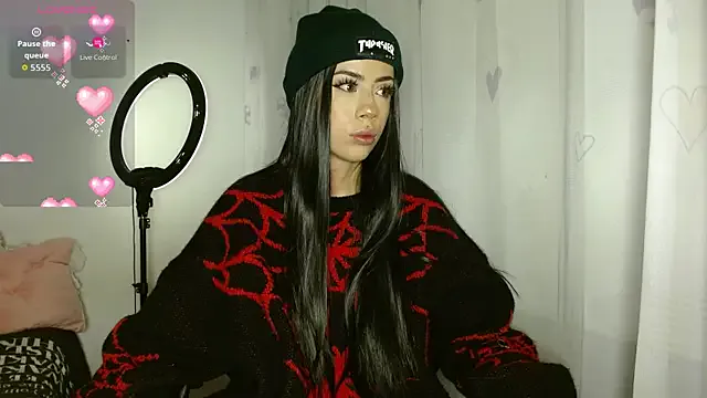 Girls: try live performances with matured performers, from dancing to quirks, in a variety of beautiful sex cams.