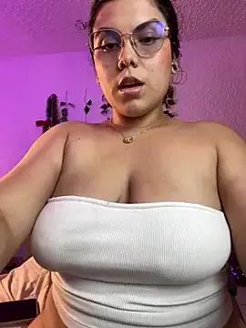 Kittylu__ from StripChat