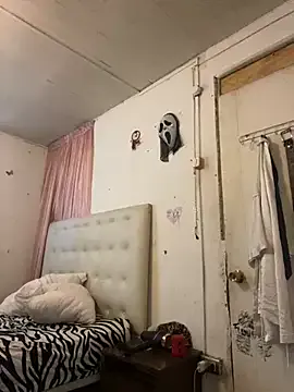 Kittyprettybby from StripChat