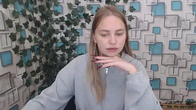klerkarina from StripChat is Freechat