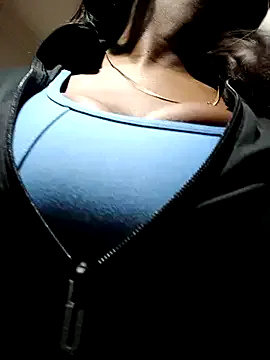 KloheCurvy from StripChat