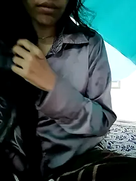 Koziekylie from StripChat is Freechat