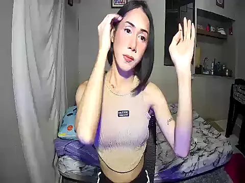 Krishellemoorree from StripChat is Freechat