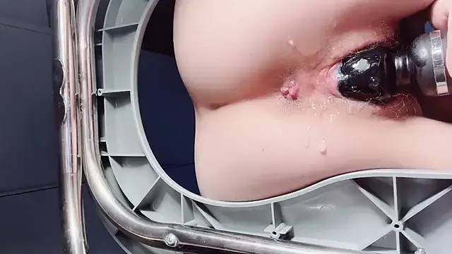 Krismil3 from StripChat