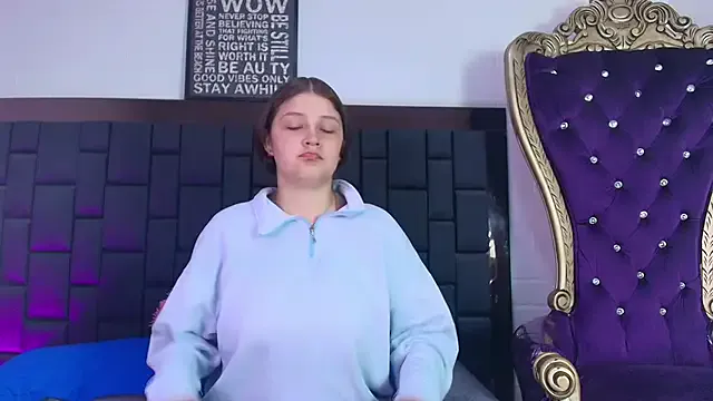 Girls: try live performances with matured performers, from dancing to quirks, in a variety of beautiful sex cams.