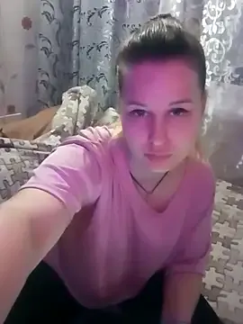 KUKLA_NIKA from StripChat is Freechat