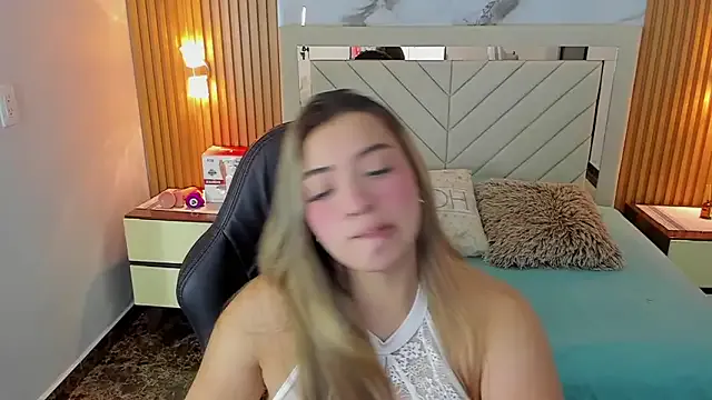 Girls: try live performances with matured performers, from dancing to quirks, in a variety of beautiful sex cams.