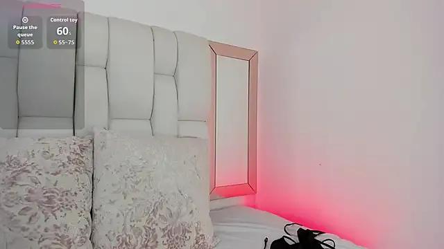 kylie_sexy2000 from StripChat is Freechat