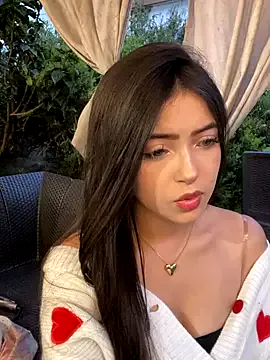 KyliePinkk_ from StripChat is Freechat